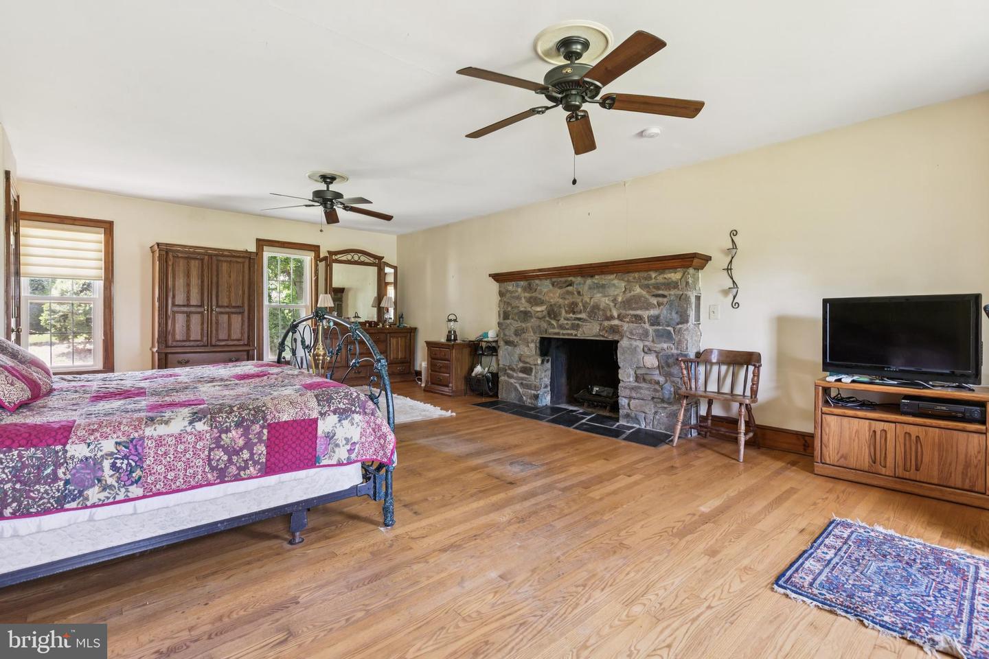12969 BRUCE CT, LOVETTSVILLE, Virginia 20180, 4 Bedrooms Bedrooms, ,3 BathroomsBathrooms,Residential,For sale,12969 BRUCE CT,VALO2100860 MLS # VALO2100860