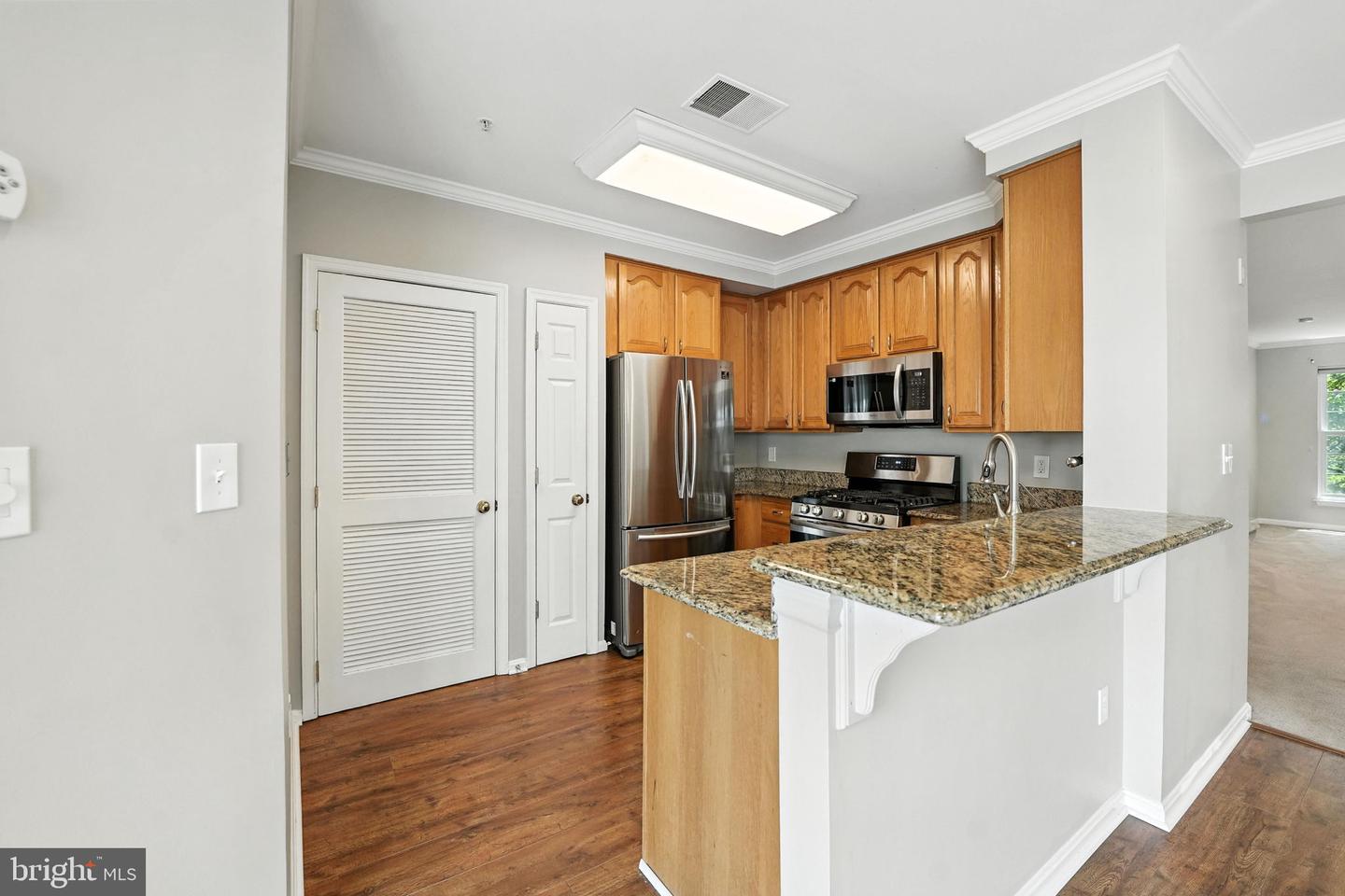 1547 NORTHERN NECK DR #201, VIENNA, Virginia 22182, 2 Bedrooms Bedrooms, ,2 BathroomsBathrooms,Residential,For sale,1547 NORTHERN NECK DR #201,VAFX2252742 MLS # VAFX2252742