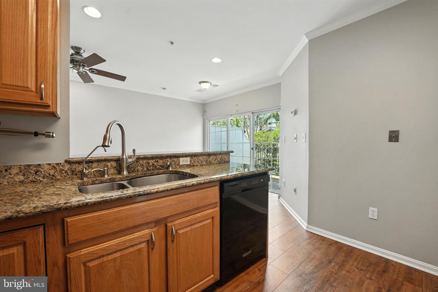 1547 NORTHERN NECK DR #201, VIENNA, Virginia 22182, 2 Bedrooms Bedrooms, ,2 BathroomsBathrooms,Residential,For sale,1547 NORTHERN NECK DR #201,VAFX2252742 MLS # VAFX2252742