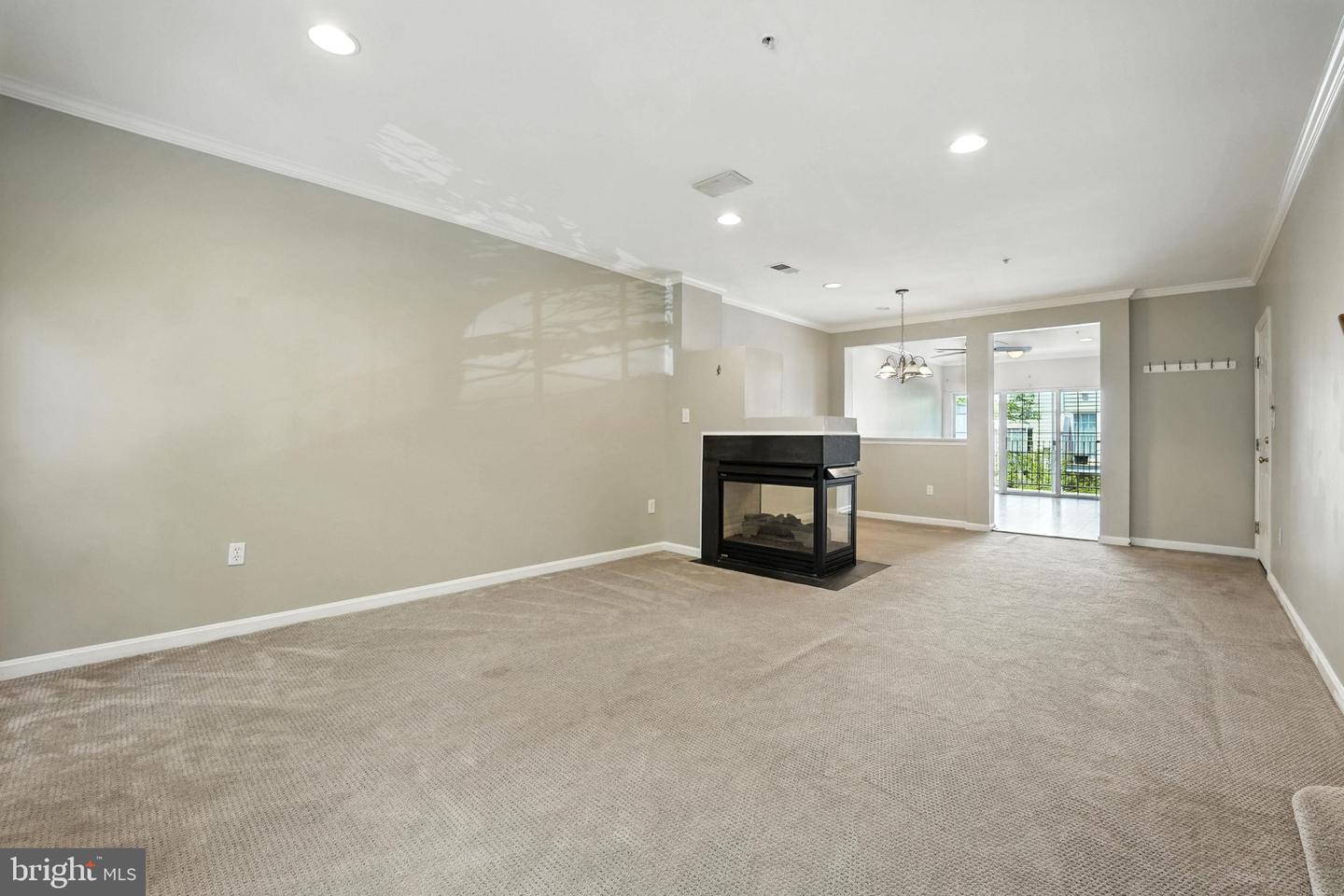 1547 NORTHERN NECK DR #201, VIENNA, Virginia 22182, 2 Bedrooms Bedrooms, ,2 BathroomsBathrooms,Residential,For sale,1547 NORTHERN NECK DR #201,VAFX2252742 MLS # VAFX2252742