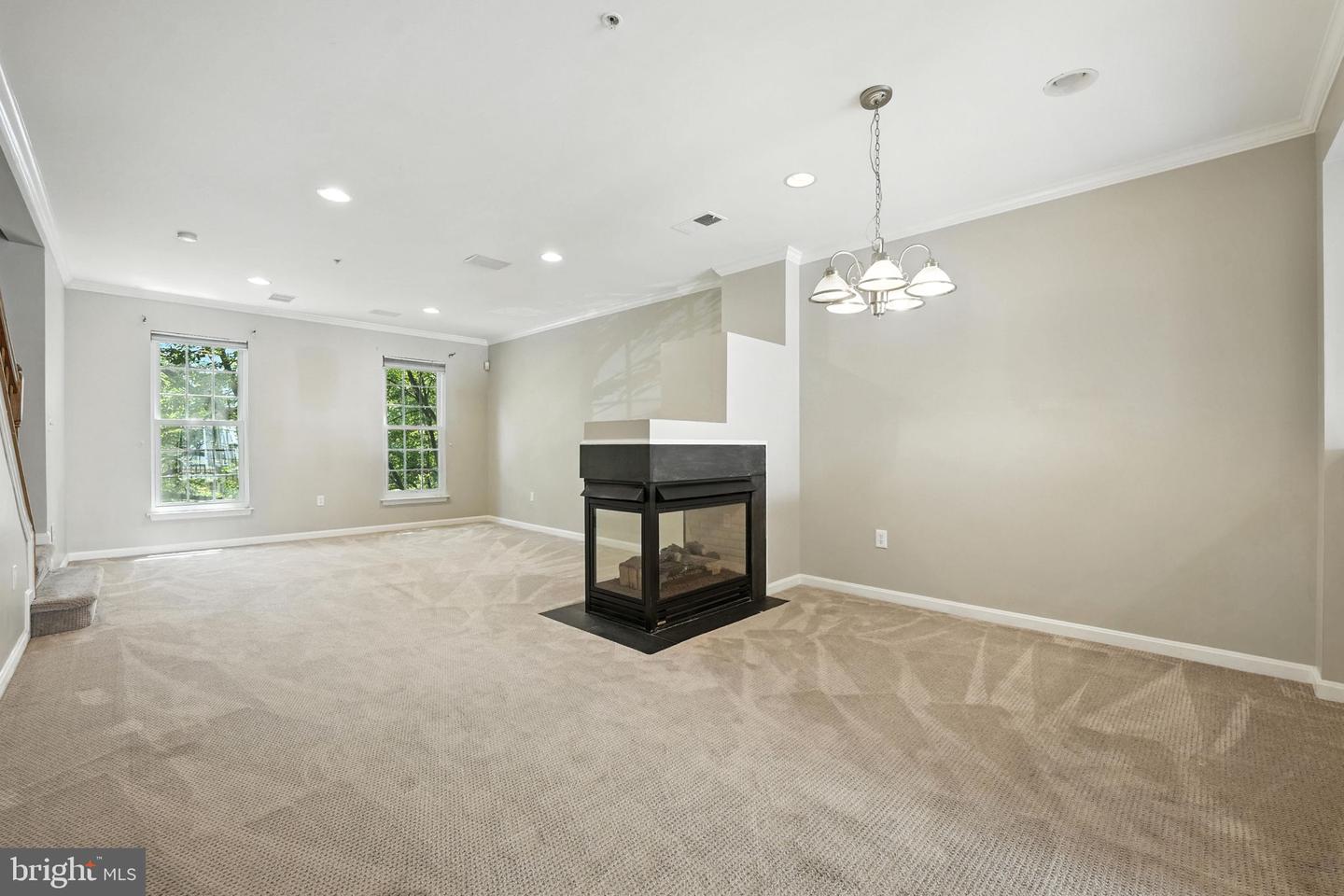 1547 NORTHERN NECK DR #201, VIENNA, Virginia 22182, 2 Bedrooms Bedrooms, ,2 BathroomsBathrooms,Residential,For sale,1547 NORTHERN NECK DR #201,VAFX2252742 MLS # VAFX2252742