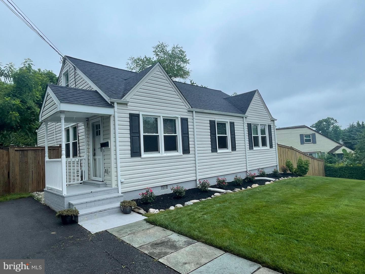 3015 GREENWAY BLVD, FALLS CHURCH, Virginia 22042, 3 Bedrooms Bedrooms, ,1 BathroomBathrooms,Residential,For sale,3015 GREENWAY BLVD,VAFX2252620 MLS # VAFX2252620