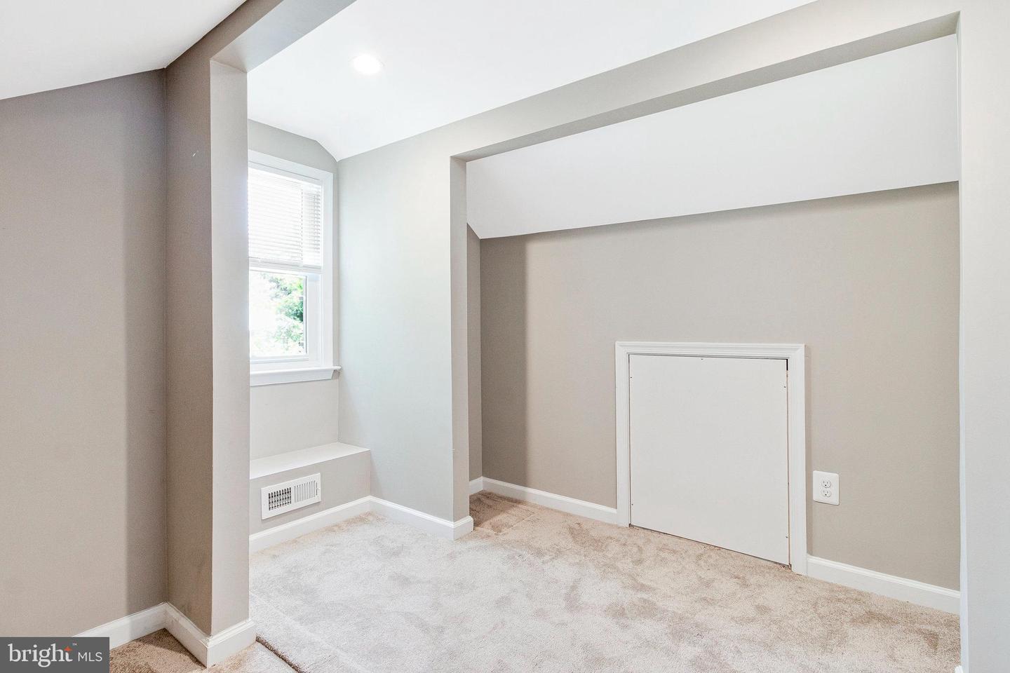 3015 GREENWAY BLVD, FALLS CHURCH, Virginia 22042, 3 Bedrooms Bedrooms, ,1 BathroomBathrooms,Residential,For sale,3015 GREENWAY BLVD,VAFX2252620 MLS # VAFX2252620