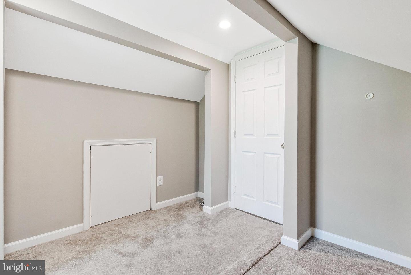 3015 GREENWAY BLVD, FALLS CHURCH, Virginia 22042, 3 Bedrooms Bedrooms, ,1 BathroomBathrooms,Residential,For sale,3015 GREENWAY BLVD,VAFX2252620 MLS # VAFX2252620