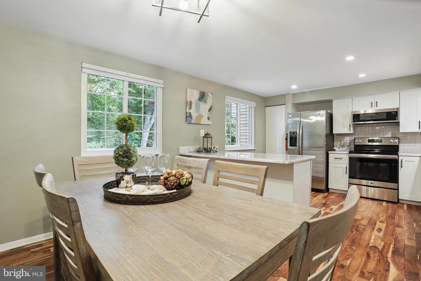 2307 MIDDLE CREEK LN, RESTON, Virginia 20191, 3 Bedrooms Bedrooms, ,2 BathroomsBathrooms,Residential,For sale,2307 MIDDLE CREEK LN,VAFX2252638 MLS # VAFX2252638