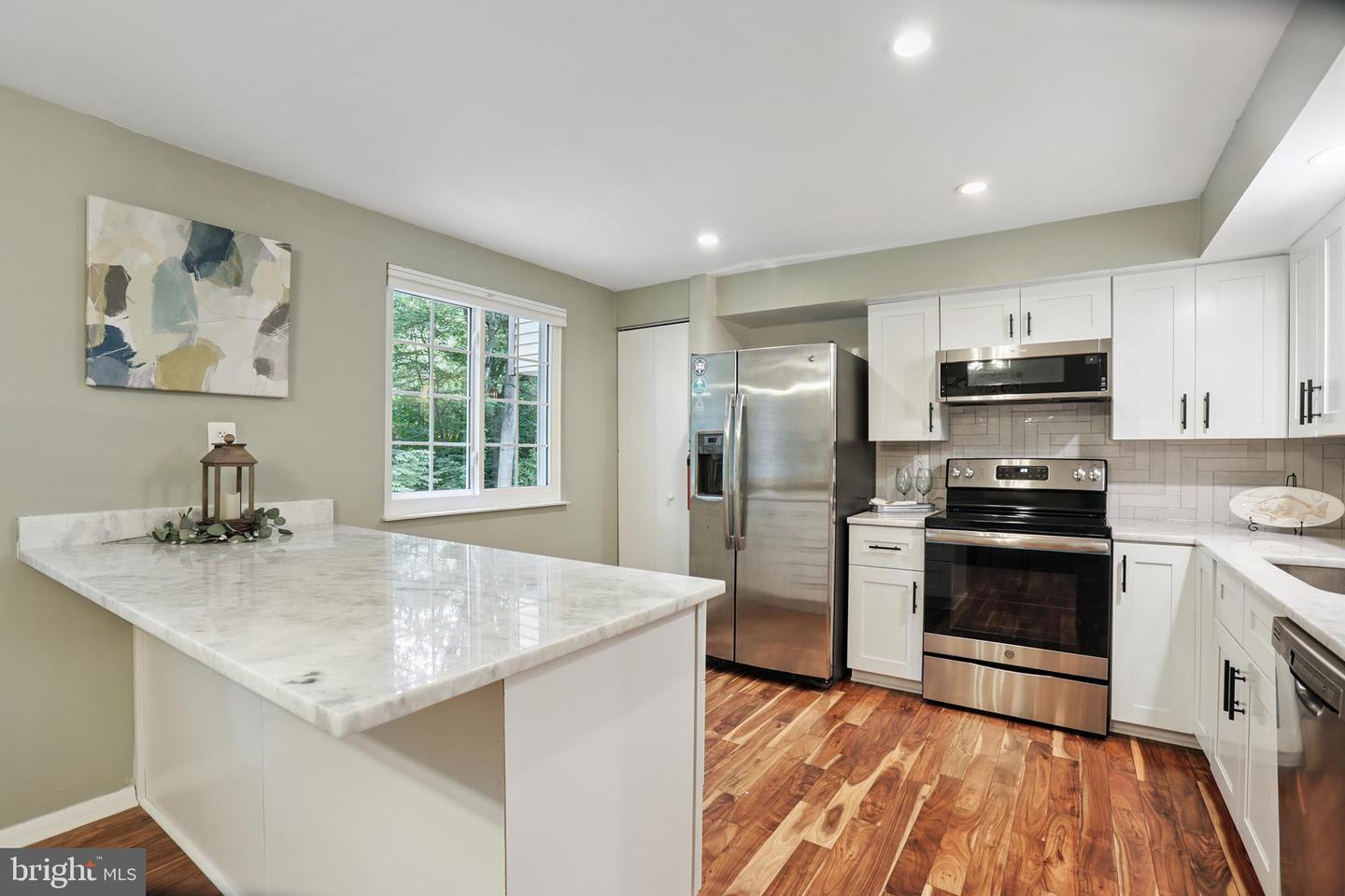 2307 MIDDLE CREEK LN, RESTON, Virginia 20191, 3 Bedrooms Bedrooms, ,2 BathroomsBathrooms,Residential,For sale,2307 MIDDLE CREEK LN,VAFX2252638 MLS # VAFX2252638