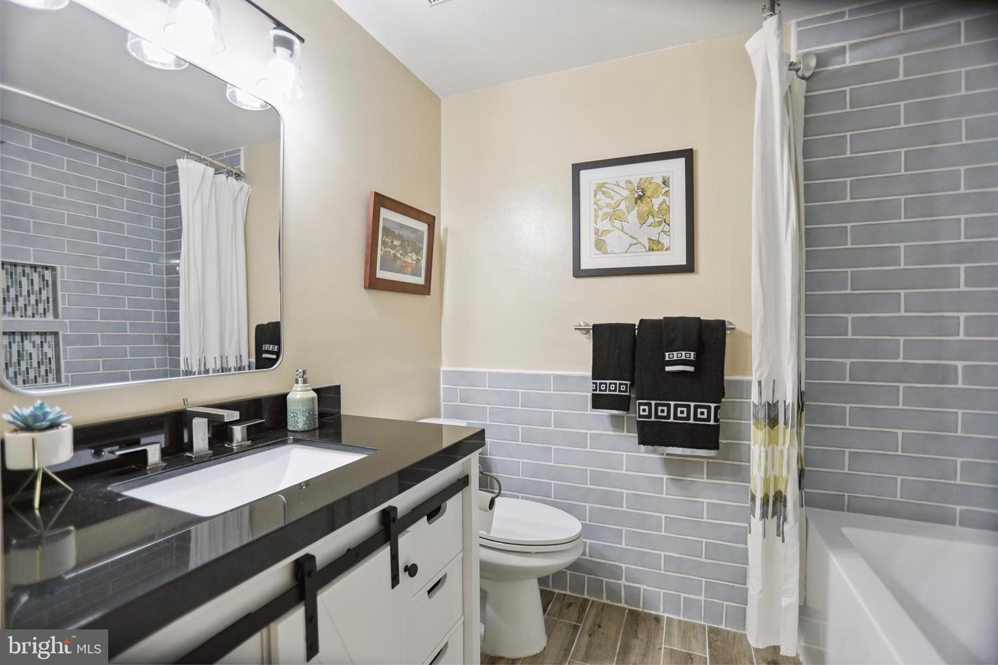 2307 MIDDLE CREEK LN, RESTON, Virginia 20191, 3 Bedrooms Bedrooms, ,2 BathroomsBathrooms,Residential,For sale,2307 MIDDLE CREEK LN,VAFX2252638 MLS # VAFX2252638