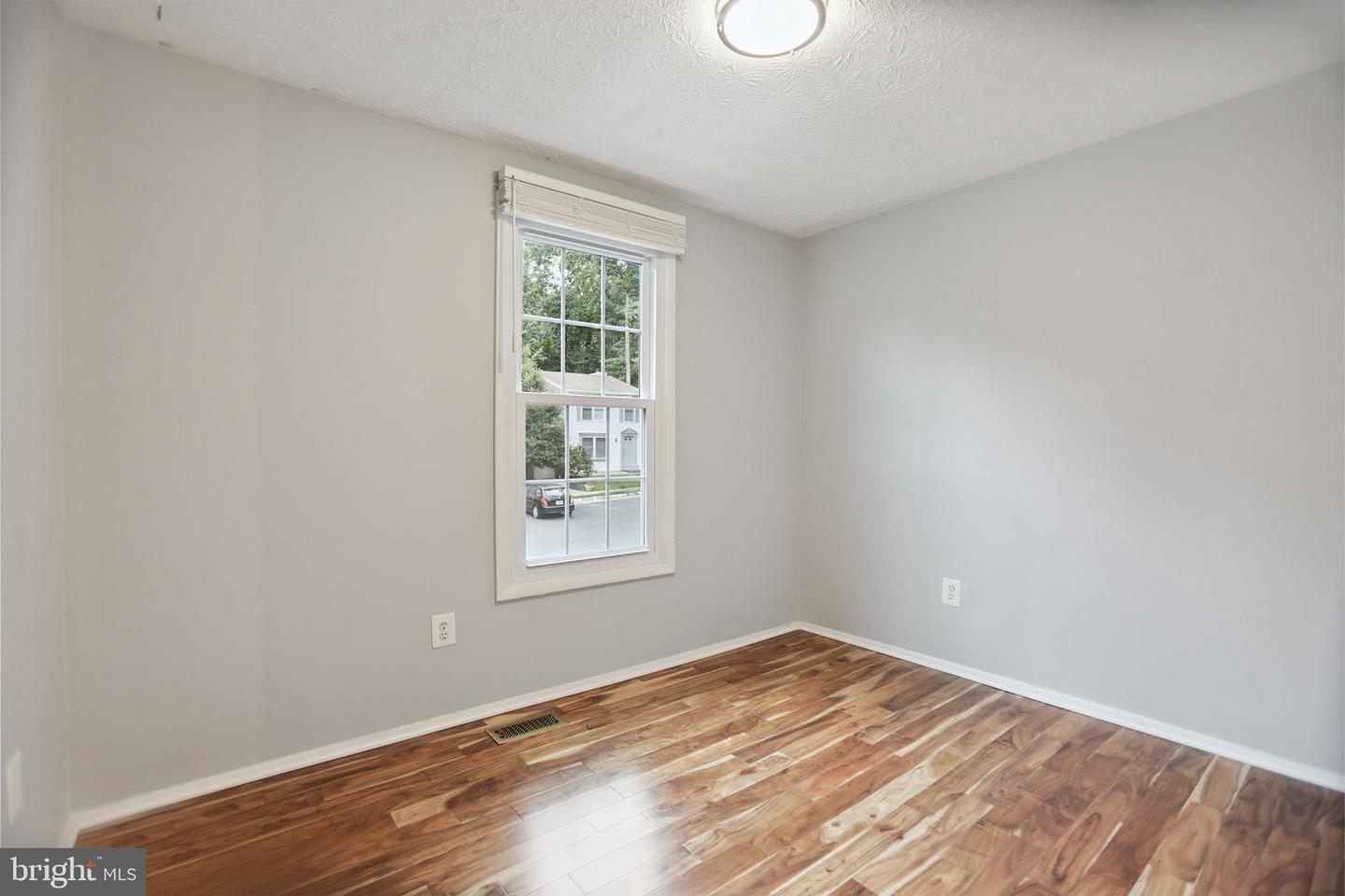 2307 MIDDLE CREEK LN, RESTON, Virginia 20191, 3 Bedrooms Bedrooms, ,2 BathroomsBathrooms,Residential,For sale,2307 MIDDLE CREEK LN,VAFX2252638 MLS # VAFX2252638