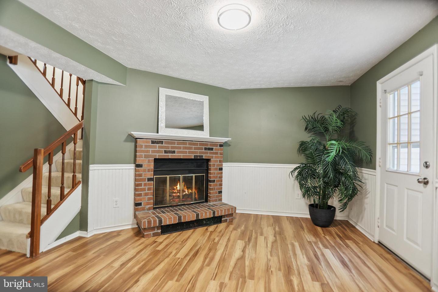 2307 MIDDLE CREEK LN, RESTON, Virginia 20191, 3 Bedrooms Bedrooms, ,2 BathroomsBathrooms,Residential,For sale,2307 MIDDLE CREEK LN,VAFX2252638 MLS # VAFX2252638