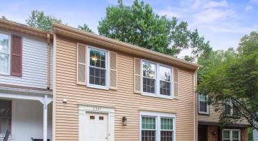 2307 MIDDLE CREEK LN, RESTON, Virginia 20191, 3 Bedrooms Bedrooms, ,2 BathroomsBathrooms,Residential,For sale,2307 MIDDLE CREEK LN,VAFX2252638 MLS # VAFX2252638