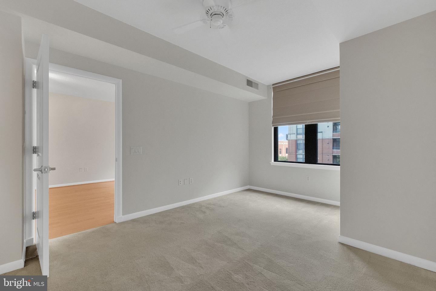 1021 N GARFIELD ST #527, ARLINGTON, Virginia 22201, 1 Bedroom Bedrooms, ,1 BathroomBathrooms,Residential,For sale,1021 N GARFIELD ST #527,VAAR2060006 MLS # VAAR2060006