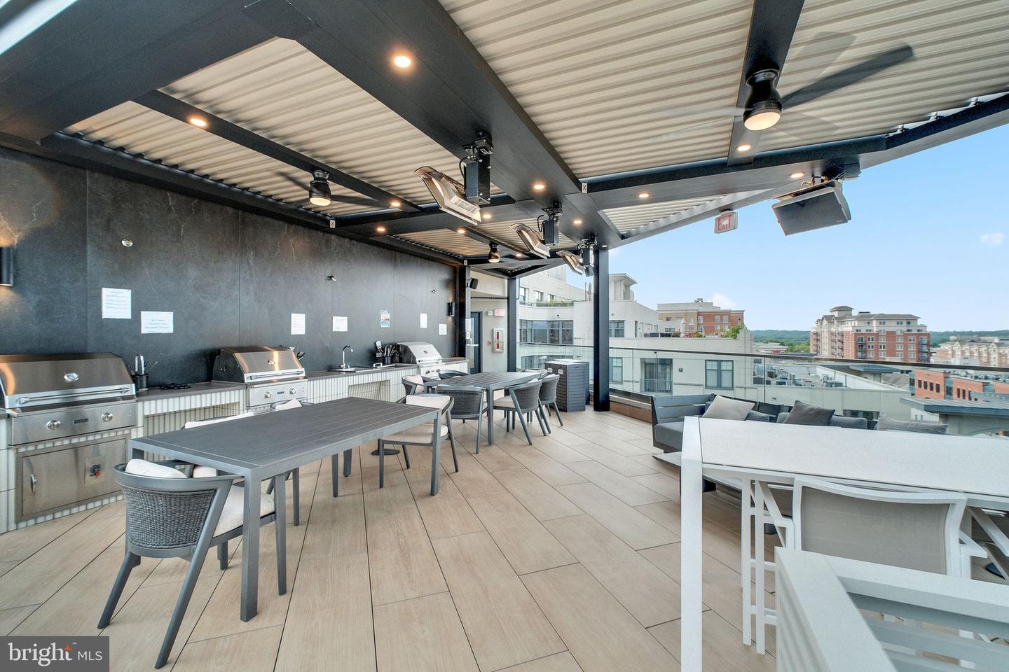 1021 N GARFIELD ST #527, ARLINGTON, Virginia 22201, 1 Bedroom Bedrooms, ,1 BathroomBathrooms,Residential,For sale,1021 N GARFIELD ST #527,VAAR2060006 MLS # VAAR2060006