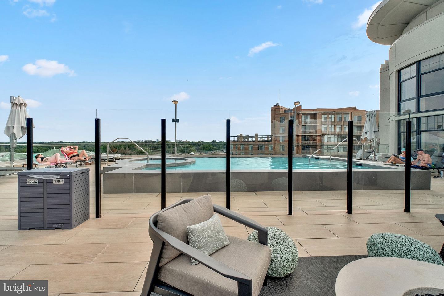 1021 N GARFIELD ST #527, ARLINGTON, Virginia 22201, 1 Bedroom Bedrooms, ,1 BathroomBathrooms,Residential,For sale,1021 N GARFIELD ST #527,VAAR2060006 MLS # VAAR2060006