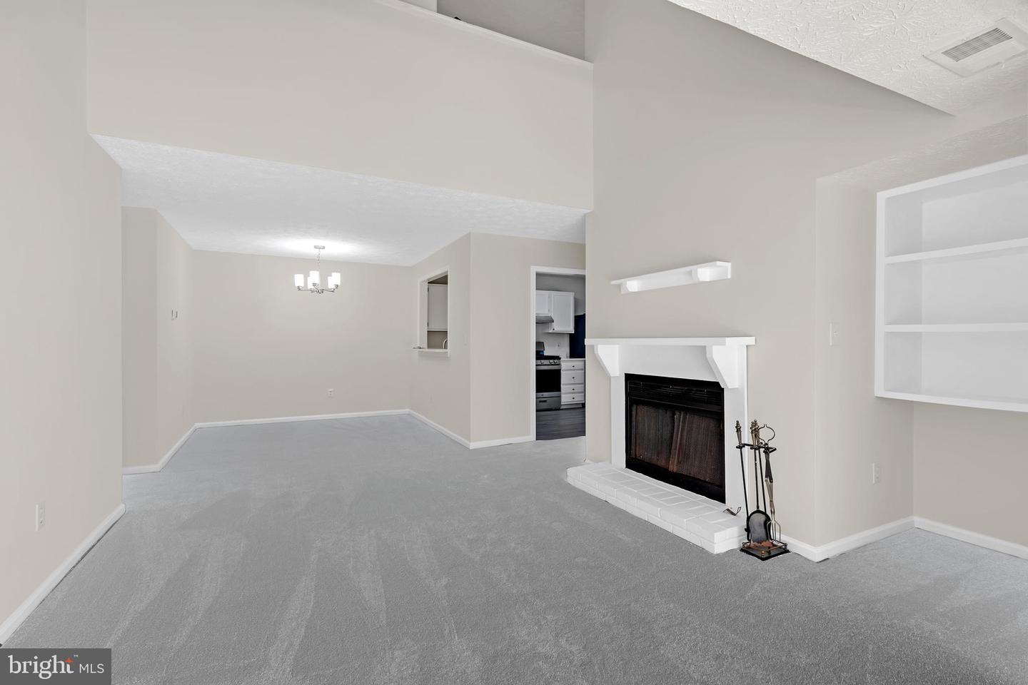 2273 HUNTERS RUN DR, RESTON, Virginia 20191, 2 Bedrooms Bedrooms, ,2 BathroomsBathrooms,Residential,For sale,2273 HUNTERS RUN DR,VAFX2252800 MLS # VAFX2252800