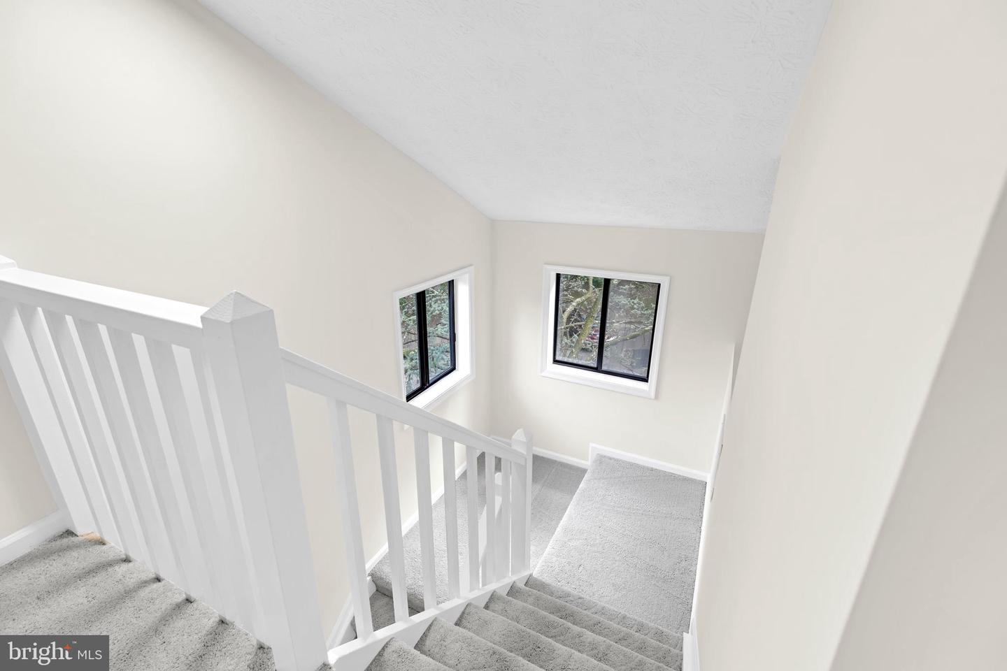 2273 HUNTERS RUN DR, RESTON, Virginia 20191, 2 Bedrooms Bedrooms, ,2 BathroomsBathrooms,Residential,For sale,2273 HUNTERS RUN DR,VAFX2252800 MLS # VAFX2252800