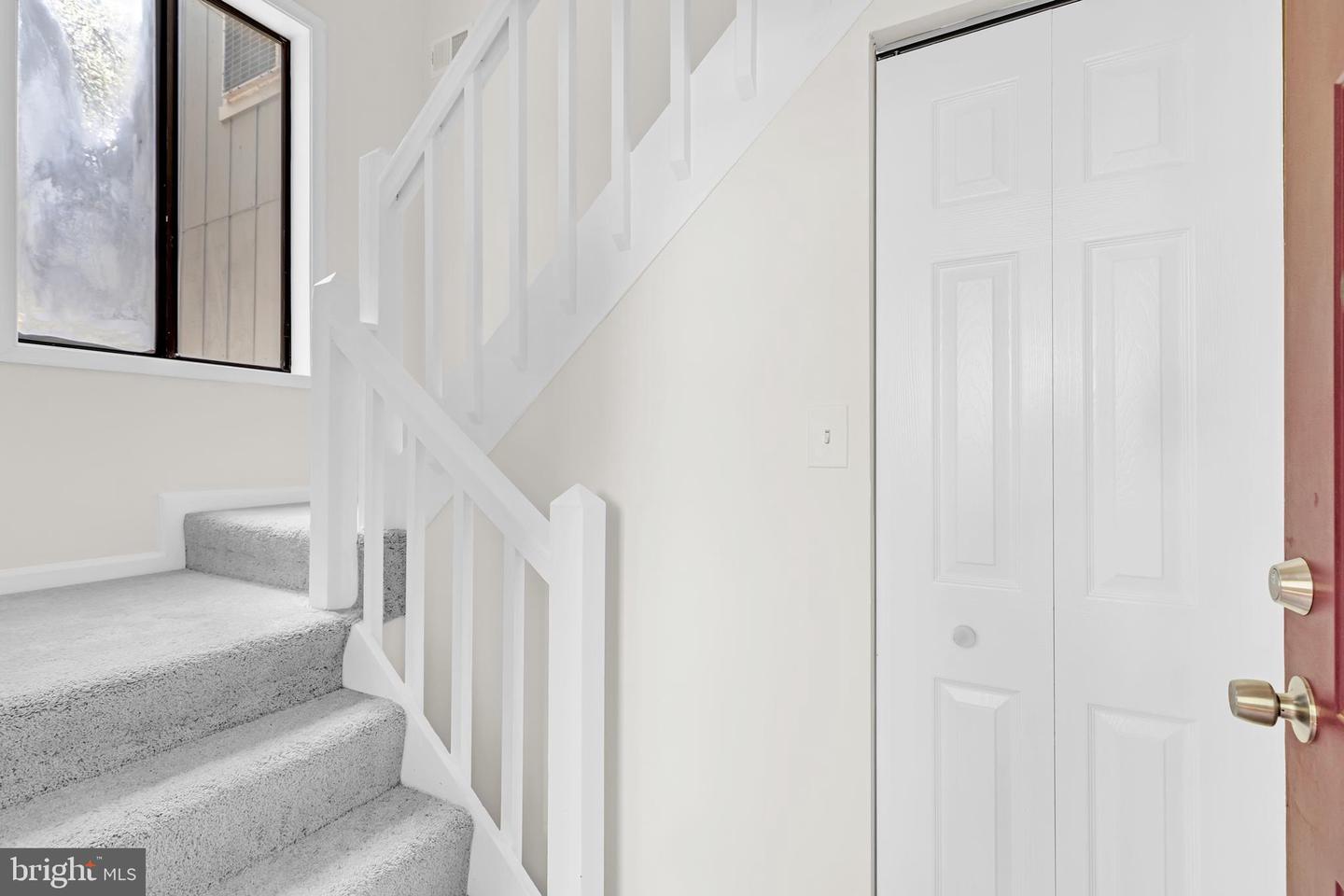 2273 HUNTERS RUN DR, RESTON, Virginia 20191, 2 Bedrooms Bedrooms, ,2 BathroomsBathrooms,Residential,For sale,2273 HUNTERS RUN DR,VAFX2252800 MLS # VAFX2252800