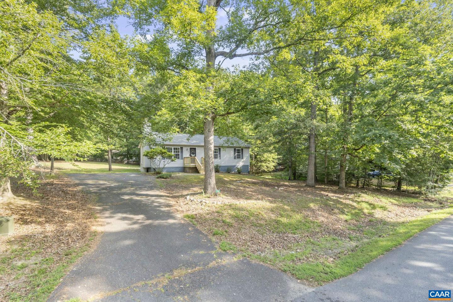 16 EAST POINT RD, PALMYRA, Virginia 22963, 3 Bedrooms Bedrooms, ,3 BathroomsBathrooms,Residential,For sale,16 EAST POINT RD,666263 MLS # 666263
