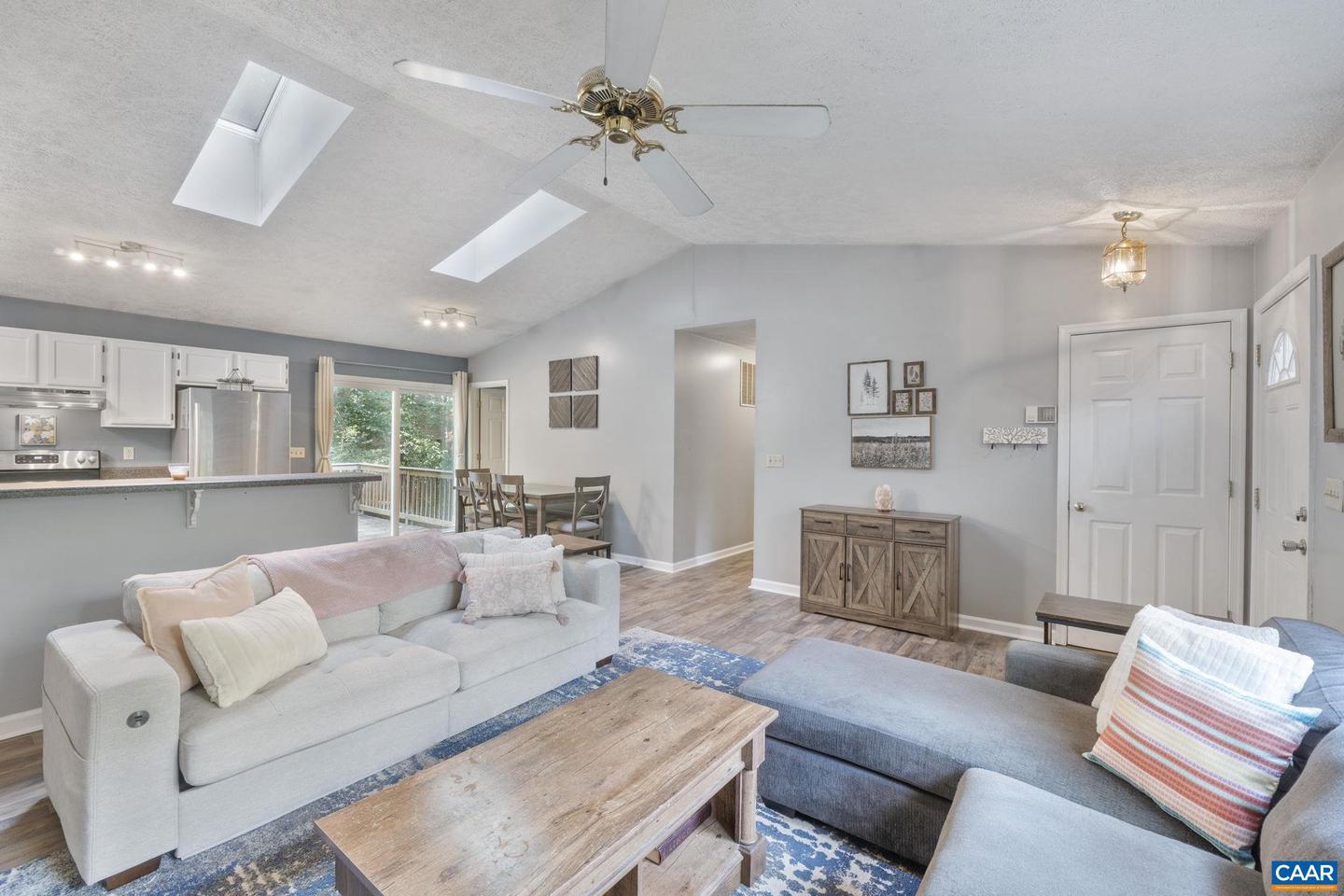 16 EAST POINT RD, PALMYRA, Virginia 22963, 3 Bedrooms Bedrooms, ,3 BathroomsBathrooms,Residential,For sale,16 EAST POINT RD,666263 MLS # 666263