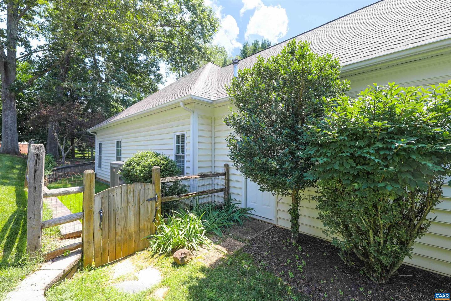 515 BROADLEAF WAY, CHARLOTTESVILLE, Virginia 22911, 3 Bedrooms Bedrooms, ,2 BathroomsBathrooms,Residential,For sale,515 BROADLEAF WAY,666297 MLS # 666297
