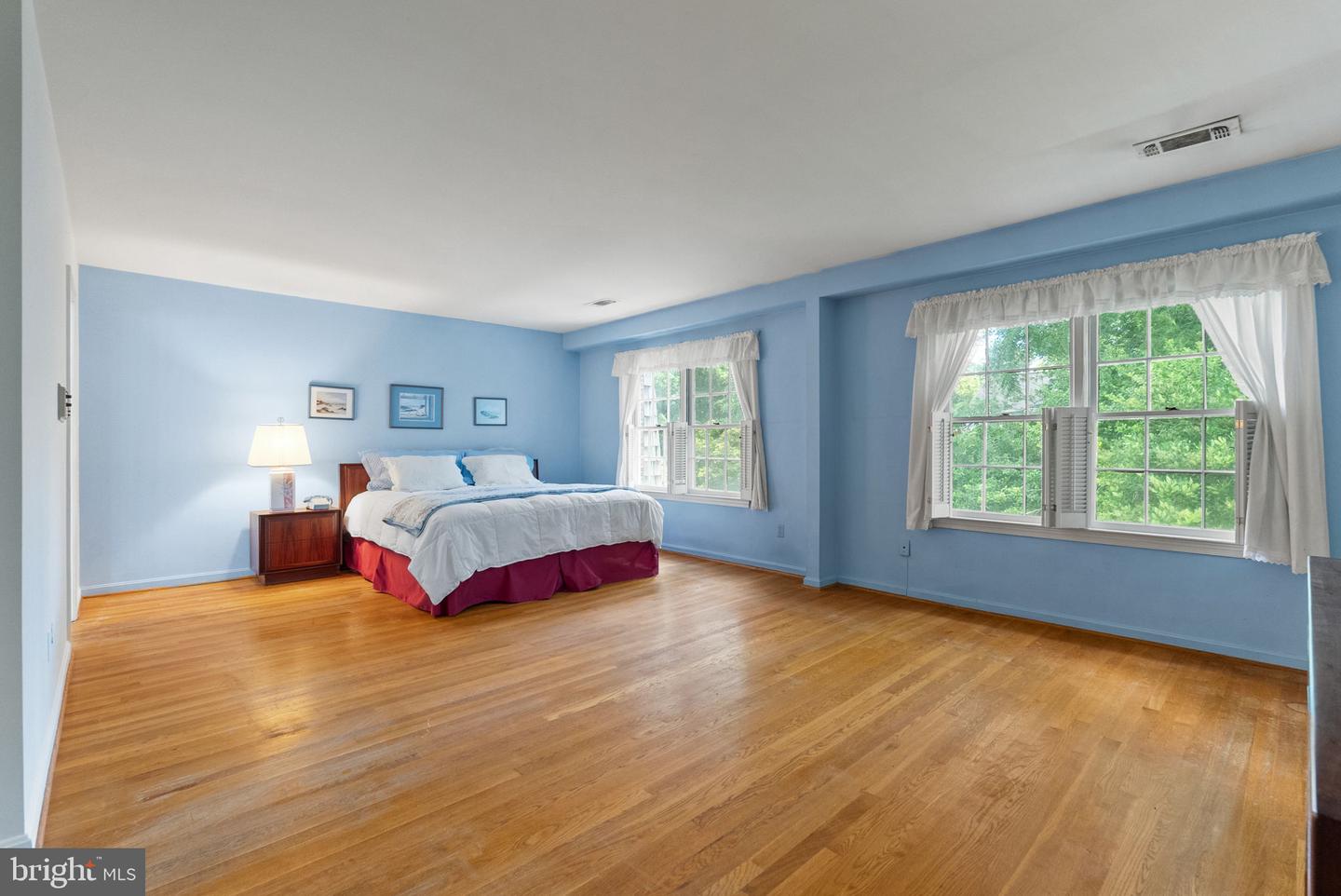 3734 12TH ST S, ARLINGTON, Virginia 22204, 3 Bedrooms Bedrooms, ,2 BathroomsBathrooms,Residential,For sale,3734 12TH ST S,VAAR2060060 MLS # VAAR2060060
