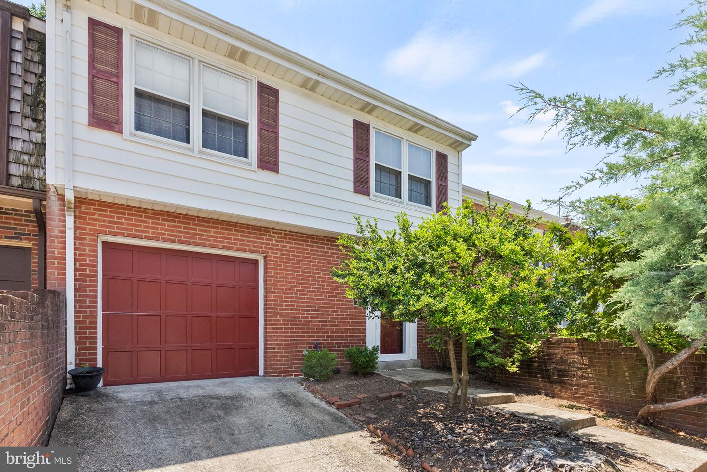 3734 12TH ST S, ARLINGTON, Virginia 22204, 3 Bedrooms Bedrooms, ,2 BathroomsBathrooms,Residential,For sale,3734 12TH ST S,VAAR2060060 MLS # VAAR2060060