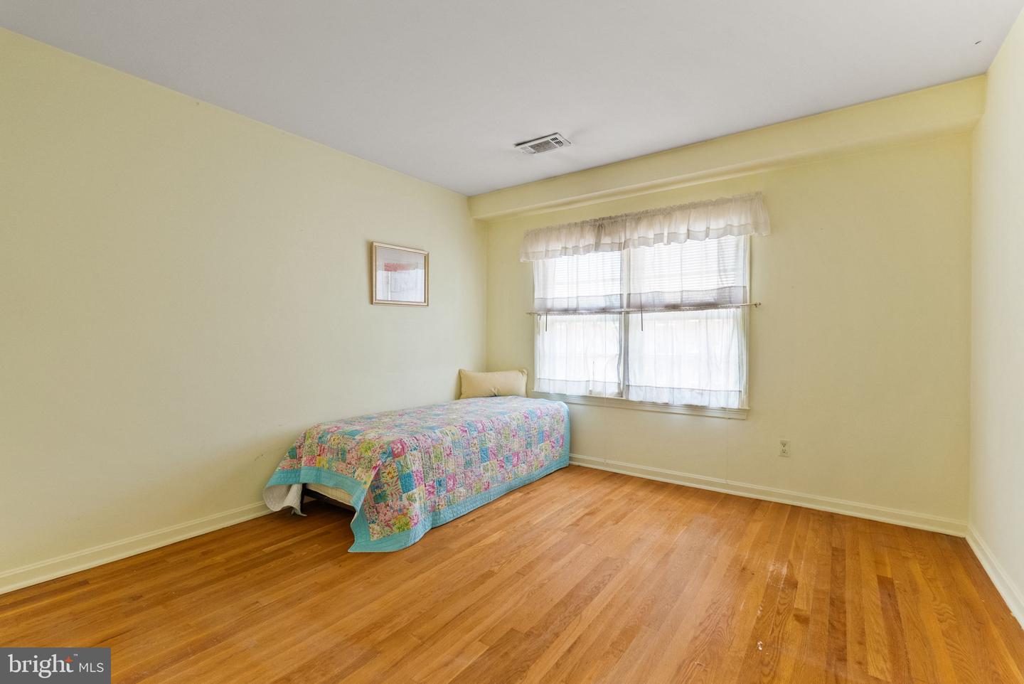 3734 12TH ST S, ARLINGTON, Virginia 22204, 3 Bedrooms Bedrooms, ,2 BathroomsBathrooms,Residential,For sale,3734 12TH ST S,VAAR2060060 MLS # VAAR2060060