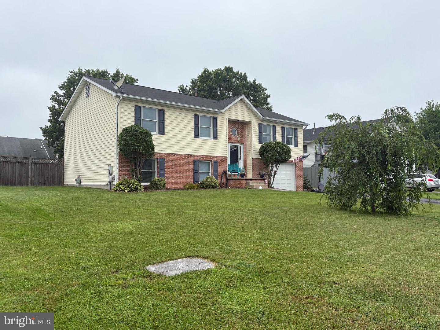 102 HAMMER CT, STEPHENS CITY, Virginia 22655, 4 Bedrooms Bedrooms, ,3 BathroomsBathrooms,Residential,For sale,102 HAMMER CT,VAFV2035204 MLS # VAFV2035204
