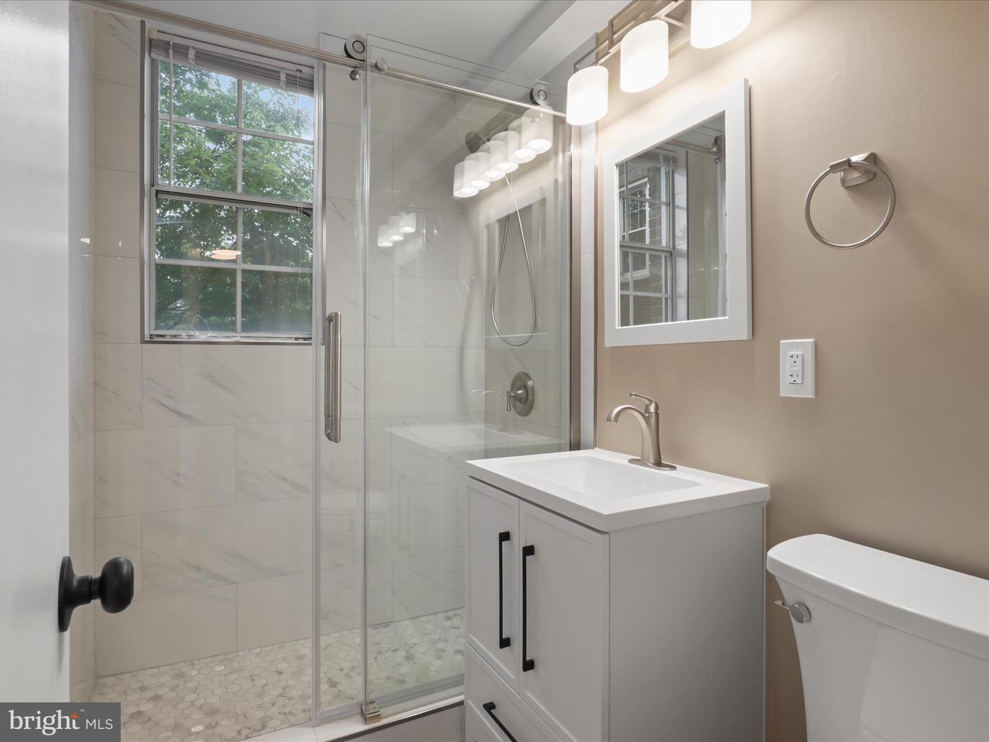 1909 KEY BLVD #11554, ARLINGTON, Virginia 22201, 1 Bedroom Bedrooms, ,1 BathroomBathrooms,Residential,For sale,1909 KEY BLVD #11554,VAAR2060002 MLS # VAAR2060002