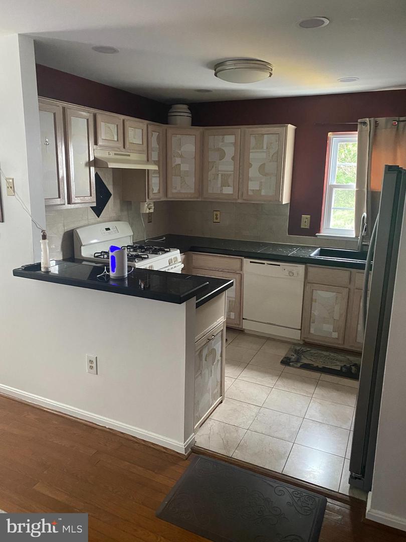 22985 FLEET TER, STERLING, Virginia 20166, 3 Bedrooms Bedrooms, ,2 BathroomsBathrooms,Residential,For sale,22985 FLEET TER,VALO2100902 MLS # VALO2100902