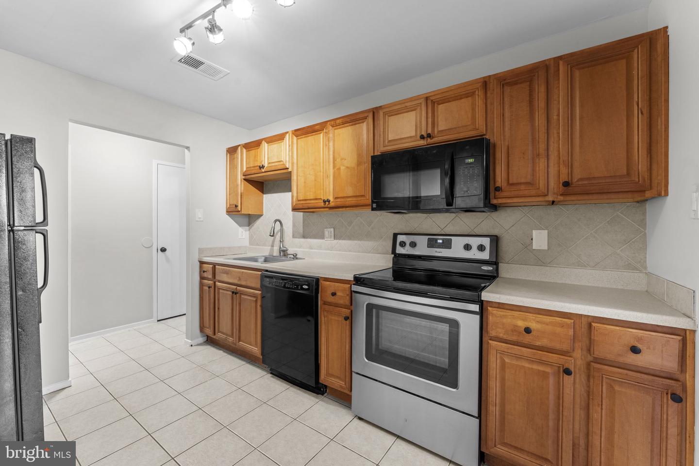505 FLORIDA AVE #T3, HERNDON, Virginia 20170, 2 Bedrooms Bedrooms, ,2 BathroomsBathrooms,Residential,For sale,505 FLORIDA AVE #T3,VAFX2252860 MLS # VAFX2252860