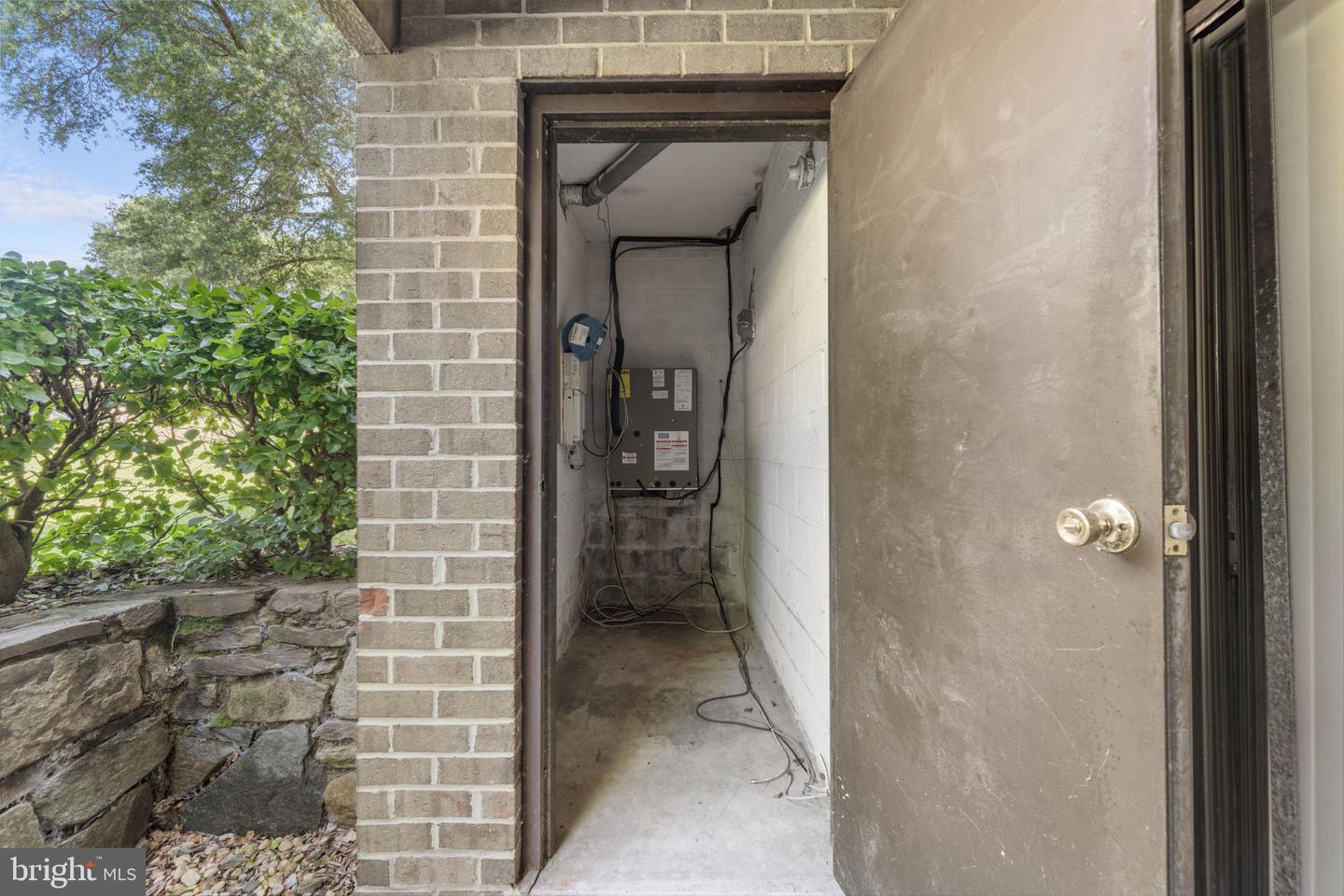 505 FLORIDA AVE #T3, HERNDON, Virginia 20170, 2 Bedrooms Bedrooms, ,2 BathroomsBathrooms,Residential,For sale,505 FLORIDA AVE #T3,VAFX2252860 MLS # VAFX2252860