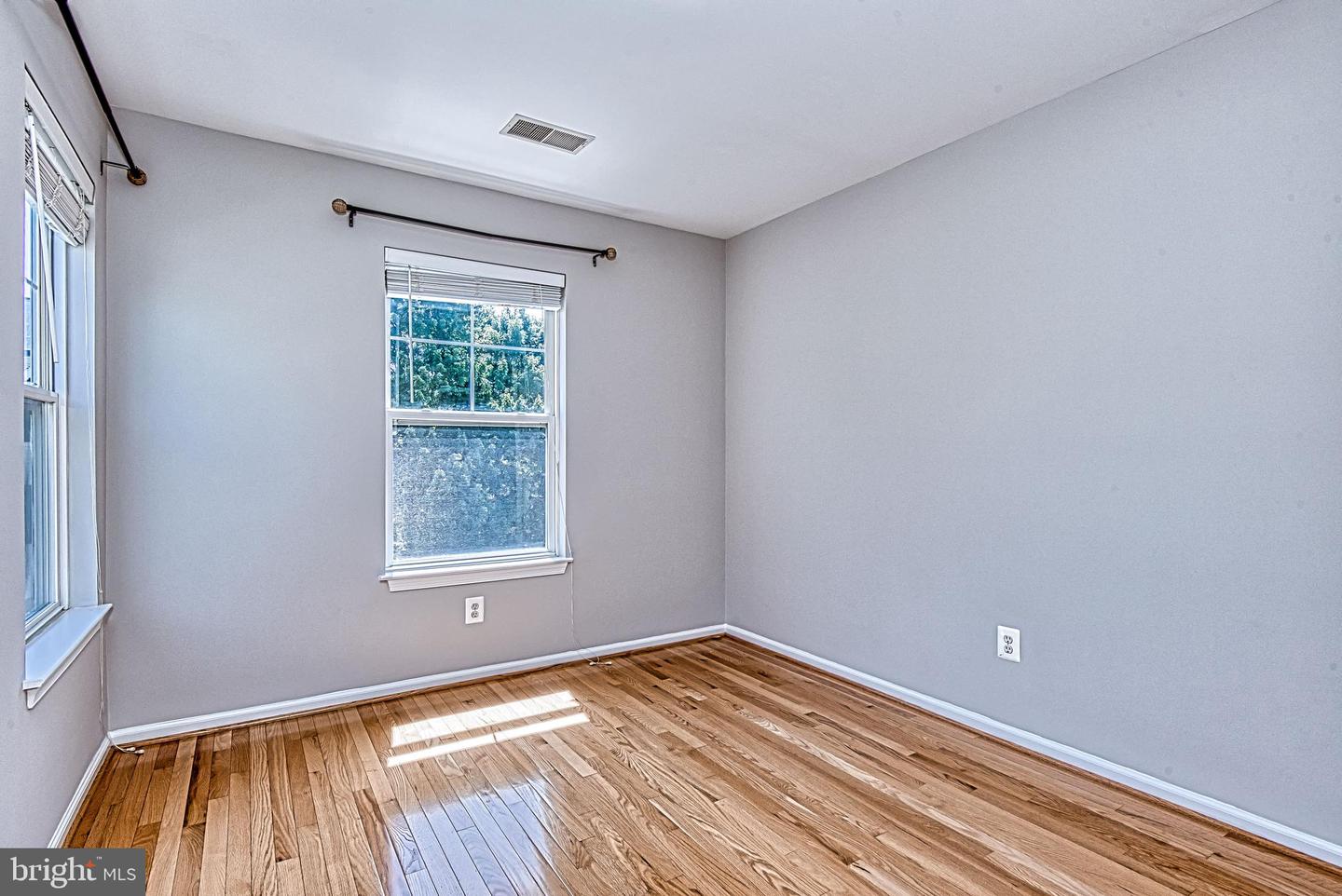 13416 BURROUGH FARM DR, HERNDON, Virginia 20171, 3 Bedrooms Bedrooms, ,2 BathroomsBathrooms,Residential,For sale,13416 BURROUGH FARM DR,VAFX2252864 MLS # VAFX2252864