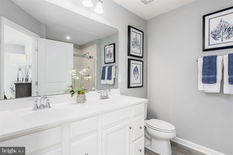 10511 ENCORE DR #LAST MOZART END UNIT, MANASSAS, Virginia 20109, 4 Bedrooms Bedrooms, ,3 BathroomsBathrooms,Residential,For sale,10511 ENCORE DR #LAST MOZART END UNIT,VAPW2098388 MLS # VAPW2098388