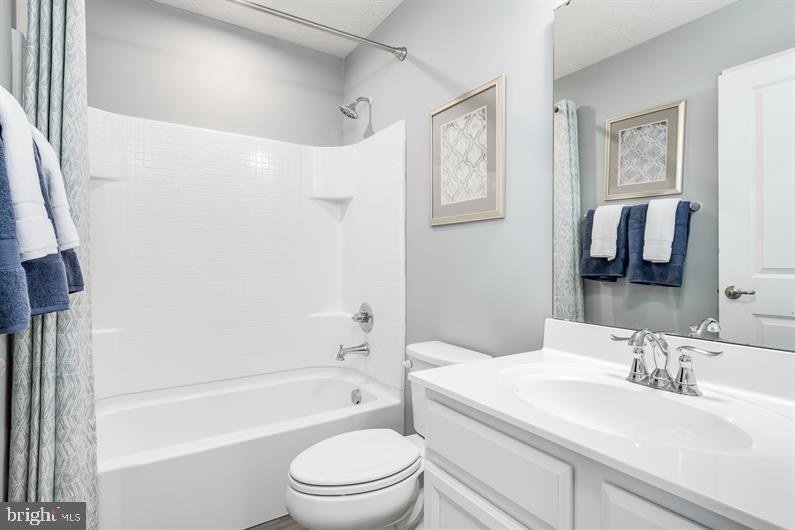 10511 ENCORE DR #LAST MOZART END UNIT, MANASSAS, Virginia 20109, 4 Bedrooms Bedrooms, ,3 BathroomsBathrooms,Residential,For sale,10511 ENCORE DR #LAST MOZART END UNIT,VAPW2098388 MLS # VAPW2098388