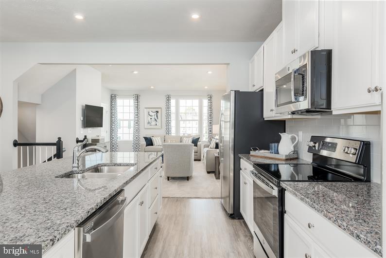 10511 ENCORE DR #LAST MOZART END UNIT, MANASSAS, Virginia 20109, 4 Bedrooms Bedrooms, ,3 BathroomsBathrooms,Residential,For sale,10511 ENCORE DR #LAST MOZART END UNIT,VAPW2098388 MLS # VAPW2098388