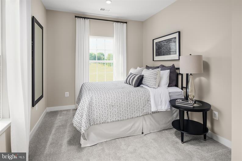 8246 WILLOWBEND TURN #LAST STRAUSS ENDUNIT, MANASSAS, Virginia 20109, 4 Bedrooms Bedrooms, ,3 BathroomsBathrooms,Residential,For sale,8246 WILLOWBEND TURN #LAST STRAUSS ENDUNIT,VAPW2098390 MLS # VAPW2098390