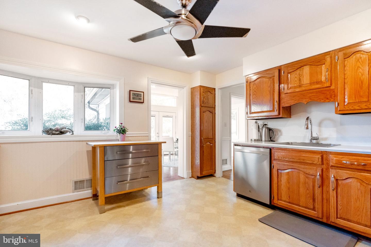 5039 PRESTWICK DR, FAIRFAX, Virginia 22030, 4 Bedrooms Bedrooms, ,3 BathroomsBathrooms,Residential,For sale,5039 PRESTWICK DR,VAFX2252882 MLS # VAFX2252882