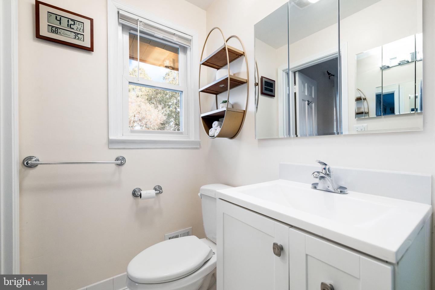 5039 PRESTWICK DR, FAIRFAX, Virginia 22030, 4 Bedrooms Bedrooms, ,3 BathroomsBathrooms,Residential,For sale,5039 PRESTWICK DR,VAFX2252882 MLS # VAFX2252882