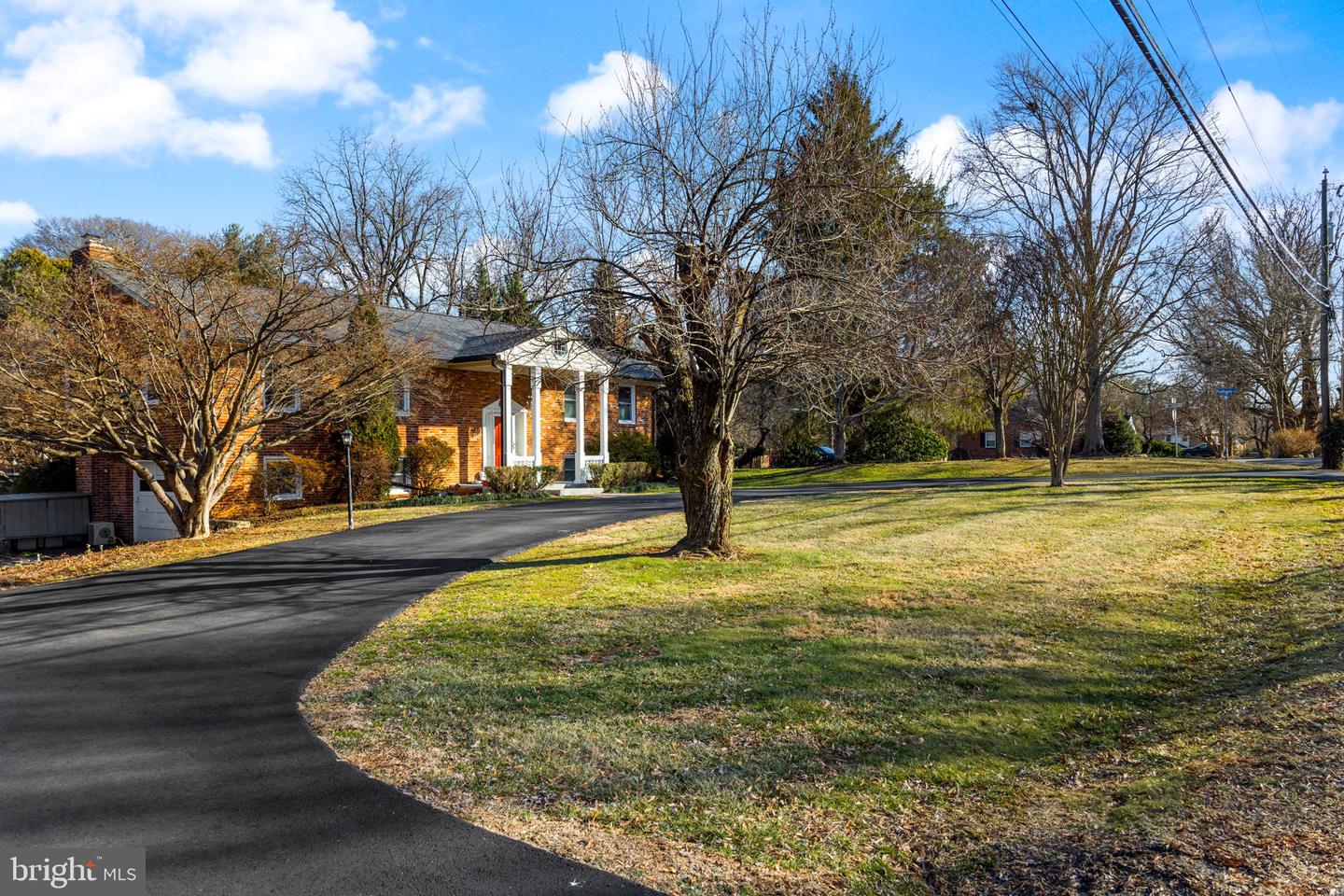 5039 PRESTWICK DR, FAIRFAX, Virginia 22030, 4 Bedrooms Bedrooms, ,3 BathroomsBathrooms,Residential,For sale,5039 PRESTWICK DR,VAFX2252882 MLS # VAFX2252882
