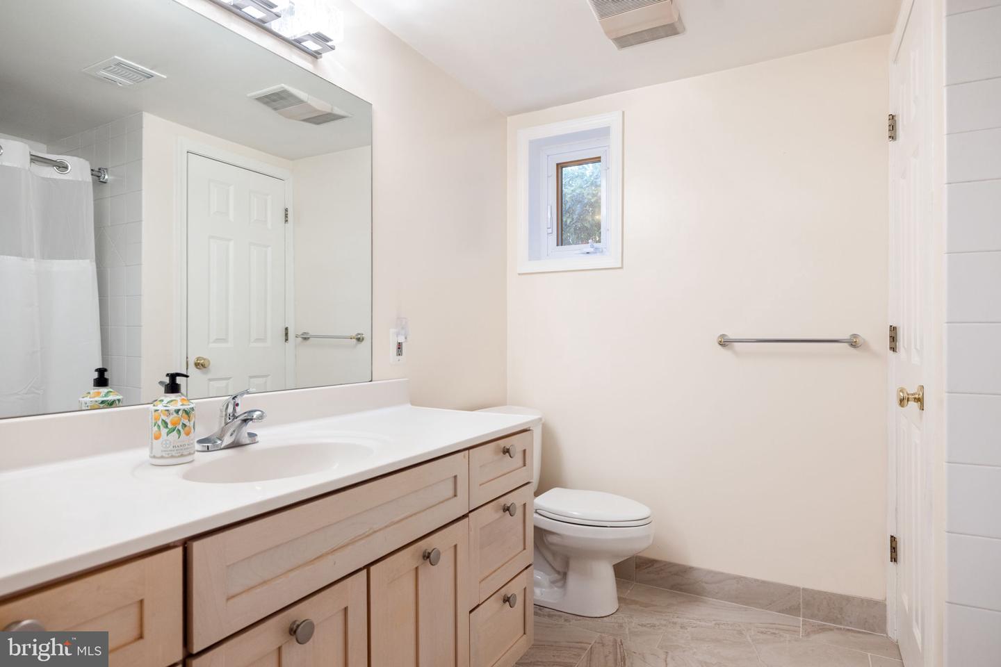 5039 PRESTWICK DR, FAIRFAX, Virginia 22030, 4 Bedrooms Bedrooms, ,3 BathroomsBathrooms,Residential,For sale,5039 PRESTWICK DR,VAFX2252882 MLS # VAFX2252882