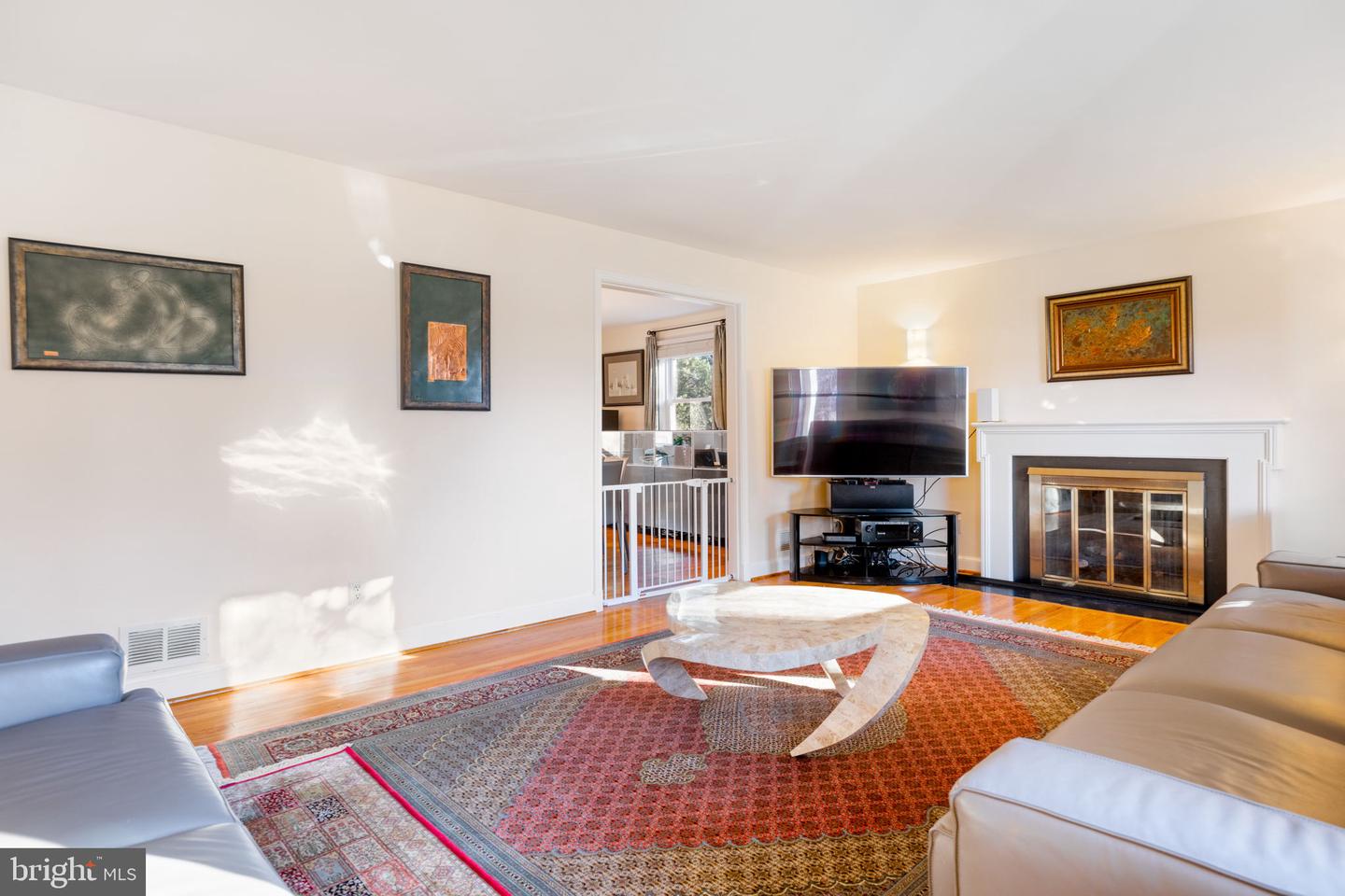 5039 PRESTWICK DR, FAIRFAX, Virginia 22030, 4 Bedrooms Bedrooms, ,3 BathroomsBathrooms,Residential,For sale,5039 PRESTWICK DR,VAFX2252882 MLS # VAFX2252882
