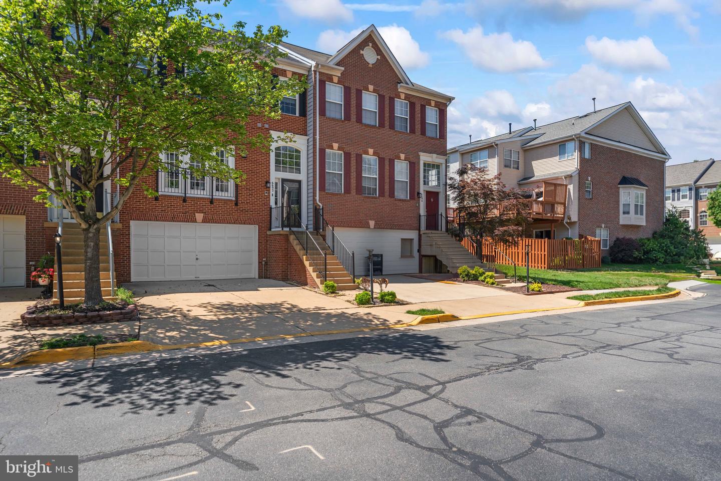 6692 ORDSALL ST, ALEXANDRIA, Virginia 22315, 3 Bedrooms Bedrooms, ,3 BathroomsBathrooms,Residential,For sale,6692 ORDSALL ST,VAFX2252886 MLS # VAFX2252886