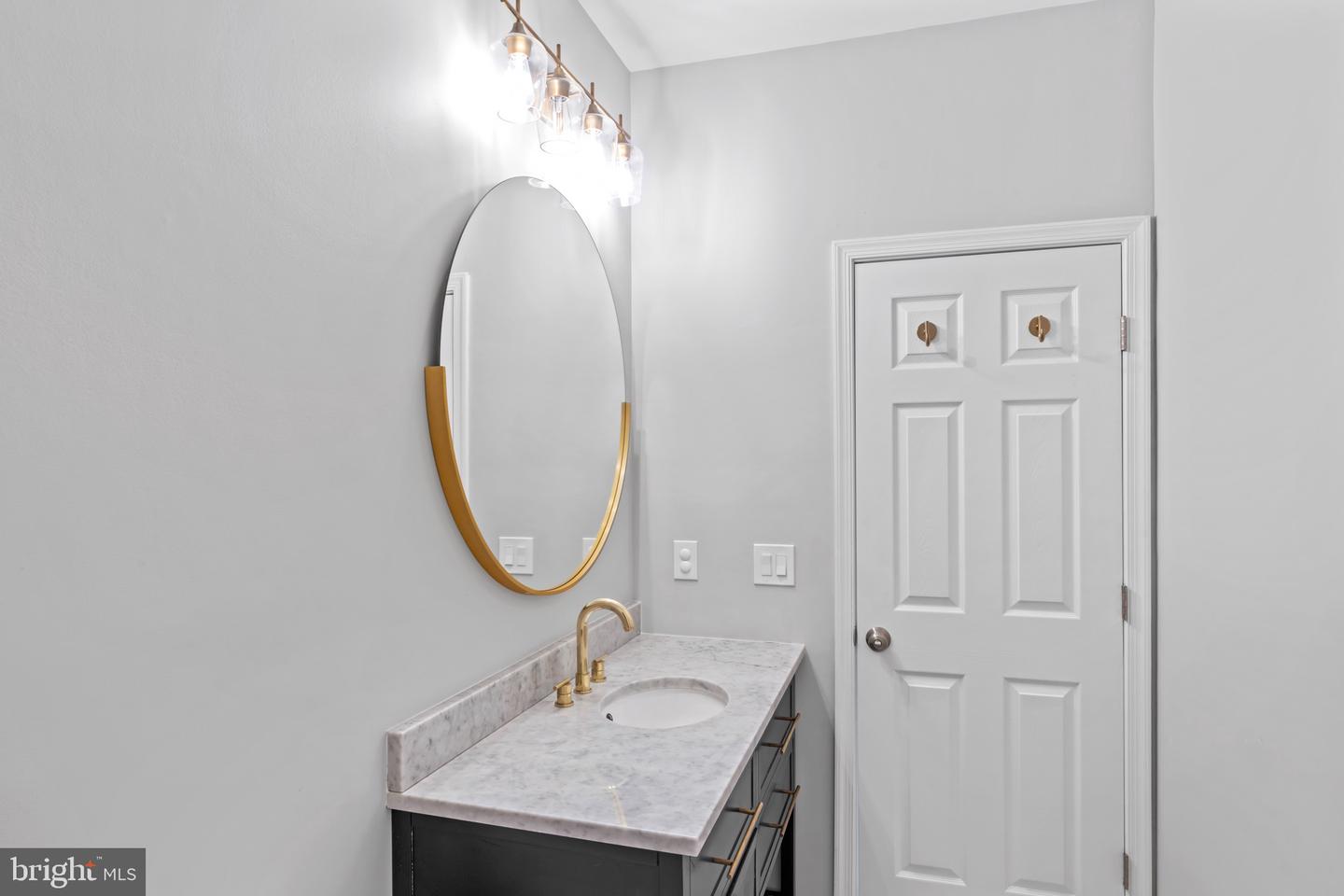 6692 ORDSALL ST, ALEXANDRIA, Virginia 22315, 3 Bedrooms Bedrooms, ,3 BathroomsBathrooms,Residential,For sale,6692 ORDSALL ST,VAFX2252886 MLS # VAFX2252886