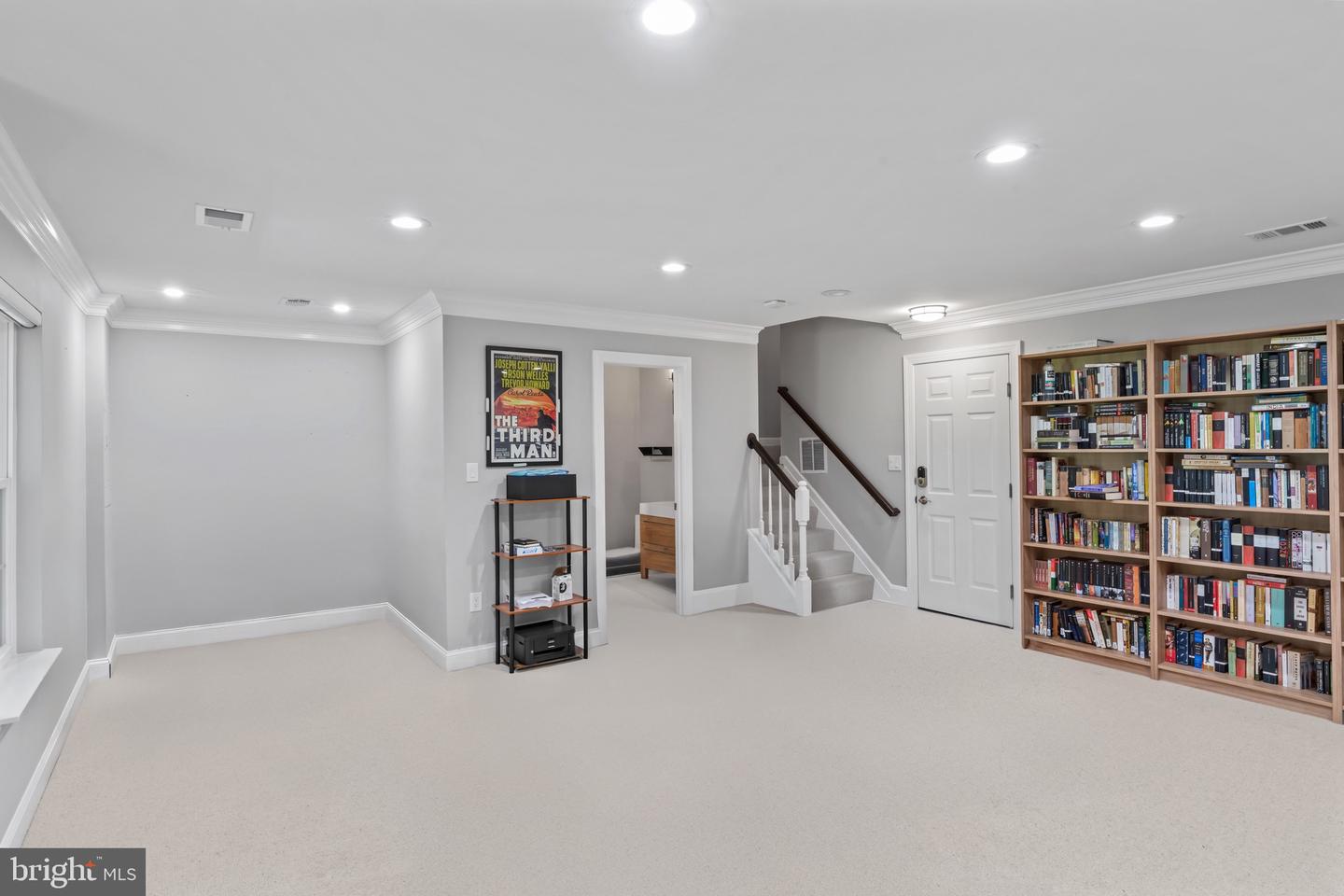 6692 ORDSALL ST, ALEXANDRIA, Virginia 22315, 3 Bedrooms Bedrooms, ,3 BathroomsBathrooms,Residential,For sale,6692 ORDSALL ST,VAFX2252886 MLS # VAFX2252886