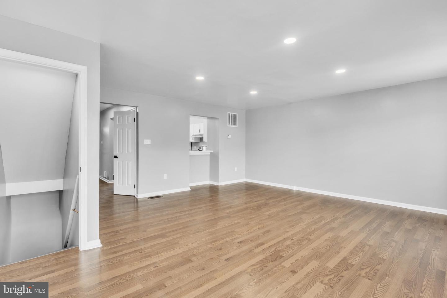 3647 MCDOWELL CT, DUMFRIES, Virginia 22026, 3 Bedrooms Bedrooms, ,2 BathroomsBathrooms,Residential,For sale,3647 MCDOWELL CT,VAPW2098394 MLS # VAPW2098394