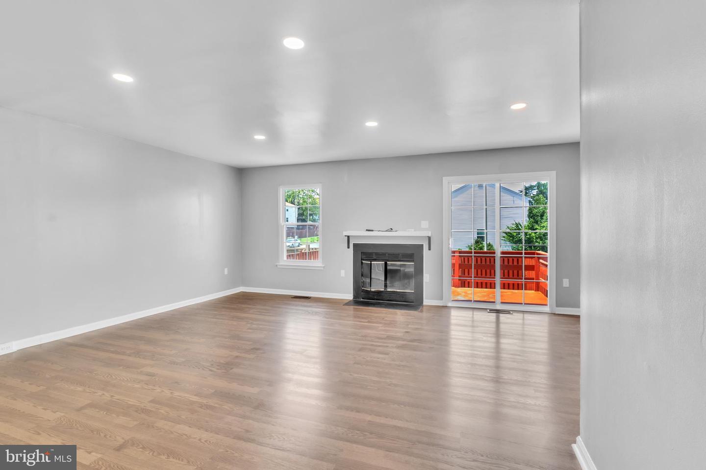 3647 MCDOWELL CT, DUMFRIES, Virginia 22026, 3 Bedrooms Bedrooms, ,2 BathroomsBathrooms,Residential,For sale,3647 MCDOWELL CT,VAPW2098394 MLS # VAPW2098394