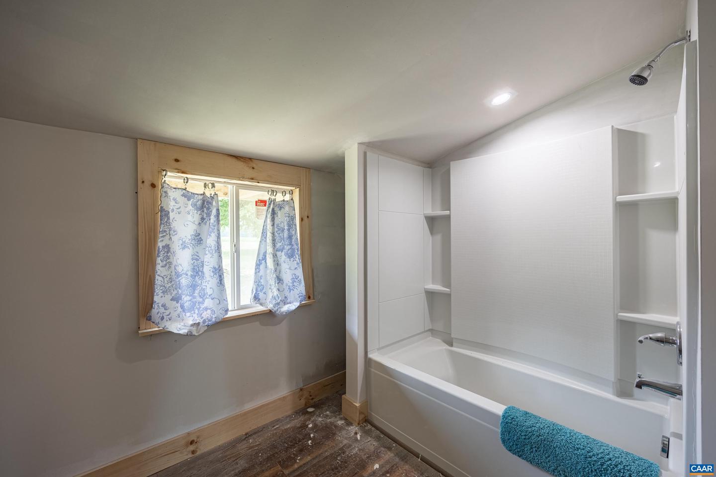 16468 S CONSTITUTION HWY, SCOTTSVILLE, Virginia 24590, 2 Bedrooms Bedrooms, ,2 BathroomsBathrooms,Residential,For sale,16468 S CONSTITUTION HWY,666308 MLS # 666308