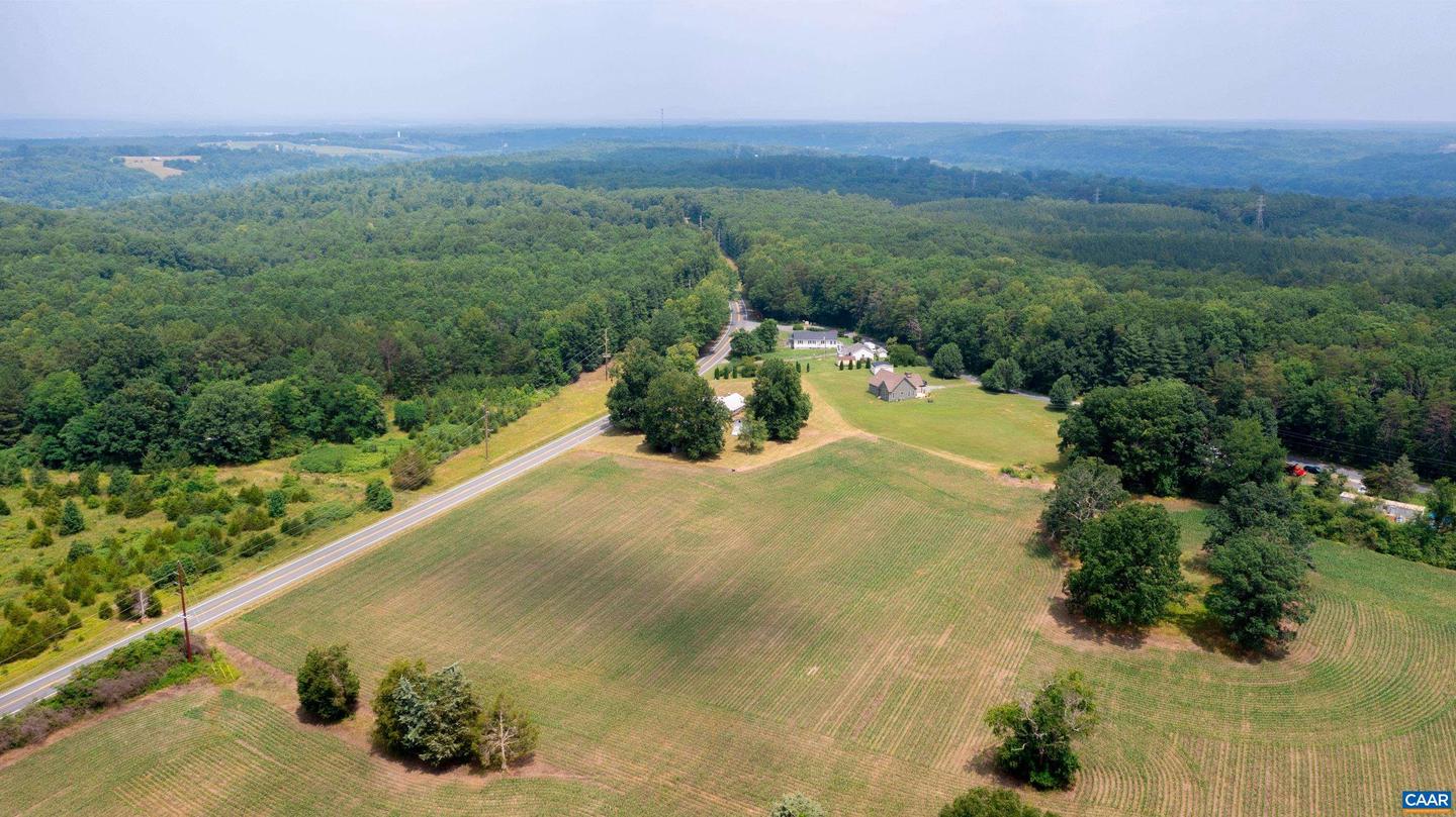 16468 S CONSTITUTION HWY, SCOTTSVILLE, Virginia 24590, 2 Bedrooms Bedrooms, ,2 BathroomsBathrooms,Residential,For sale,16468 S CONSTITUTION HWY,666308 MLS # 666308