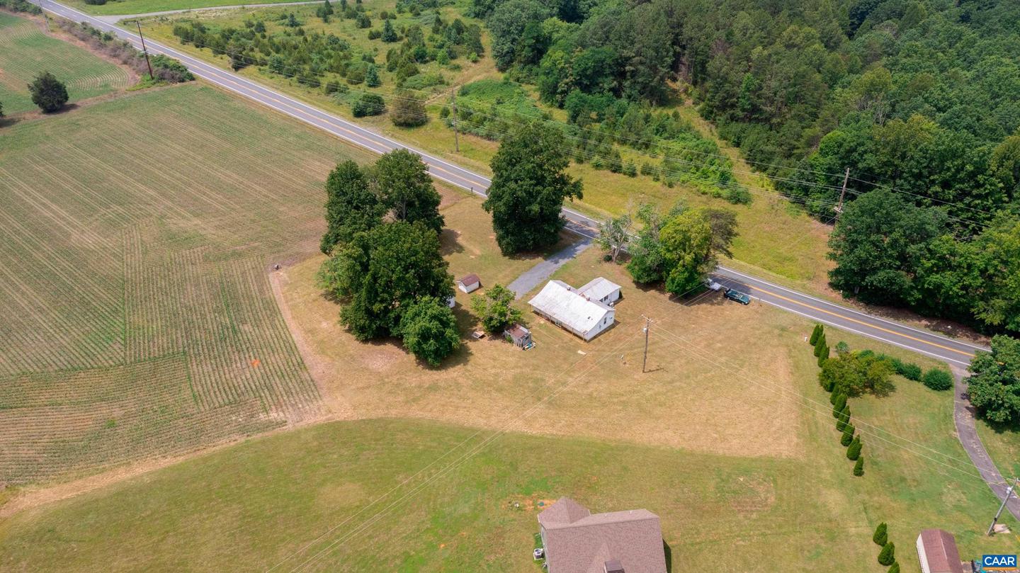 16468 S CONSTITUTION HWY, SCOTTSVILLE, Virginia 24590, 2 Bedrooms Bedrooms, ,2 BathroomsBathrooms,Residential,For sale,16468 S CONSTITUTION HWY,666308 MLS # 666308