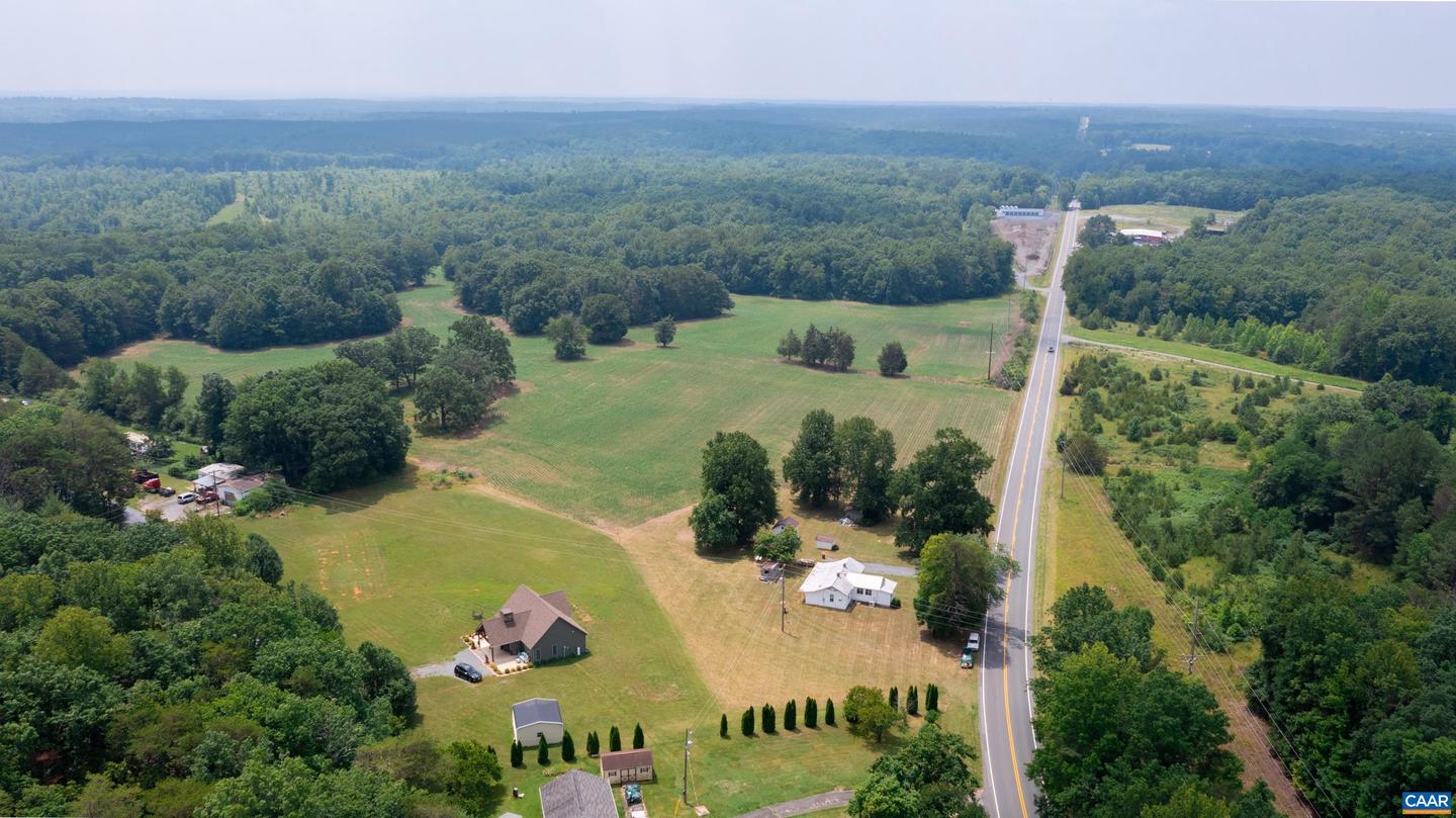 16468 S CONSTITUTION HWY, SCOTTSVILLE, Virginia 24590, 2 Bedrooms Bedrooms, ,2 BathroomsBathrooms,Residential,For sale,16468 S CONSTITUTION HWY,666308 MLS # 666308